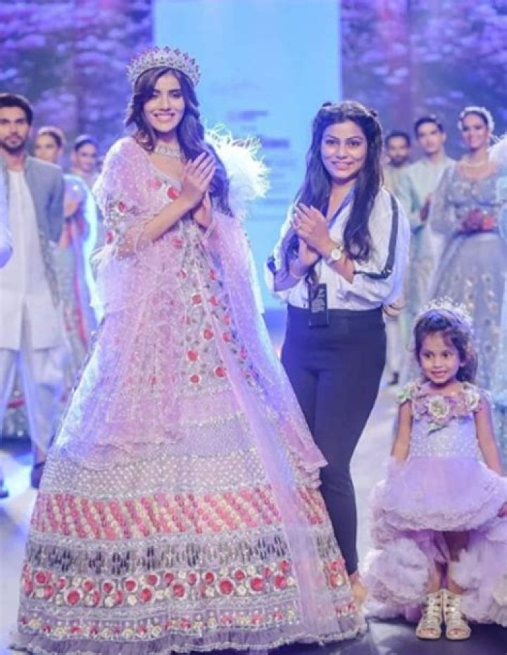 Aditi Hundia Boyfriend, Family, Profession, Wiki, Height & More