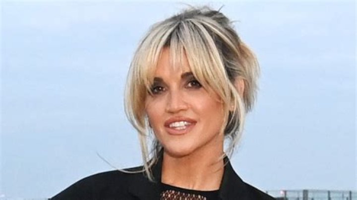 Ashley Roberts in Bathing Suit is "Hot" — Celebwell