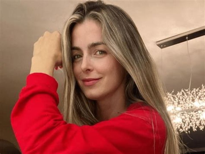 Cristina Hurtado in Bathing Suit Has "a Little Getaway" — Celebwell