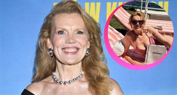 Dorota Chotecka in Bathing Suit Says "Ciao!" — Celebwell