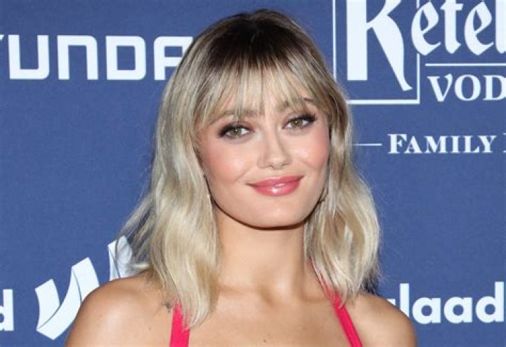 Ella Purnell in Bathing Suit Selfie Says “Hi” — Celebwell