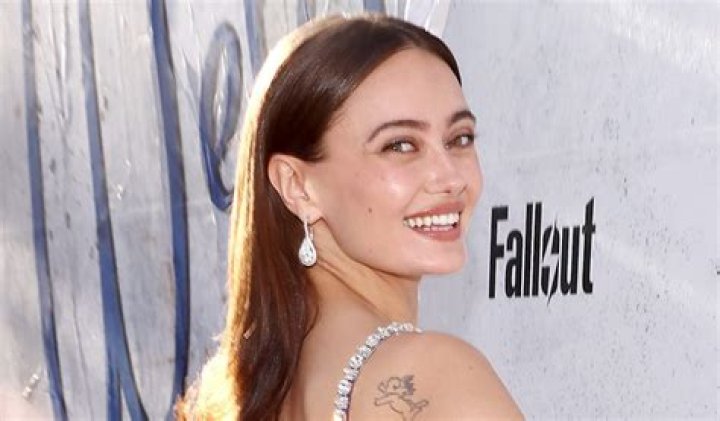 Ella Purnell in Workout Gear Says "Happy Fallout Day"