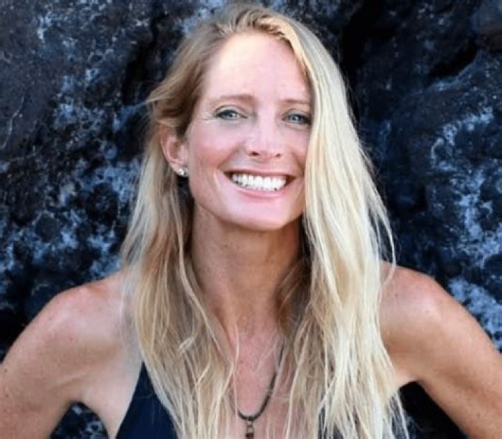 Friends Star Jane Sibbett Shares Swimsuit Photo That “Feels Like Summer”
