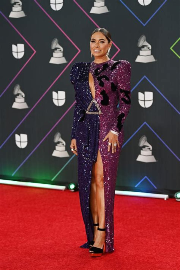 Galilea Montijo Shares Swimsuit Photo From "Happy Places"