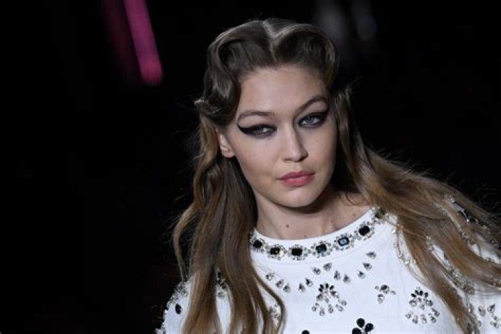 Gigi Hadid Shares Bikini Selfie Underwater — Celebwell