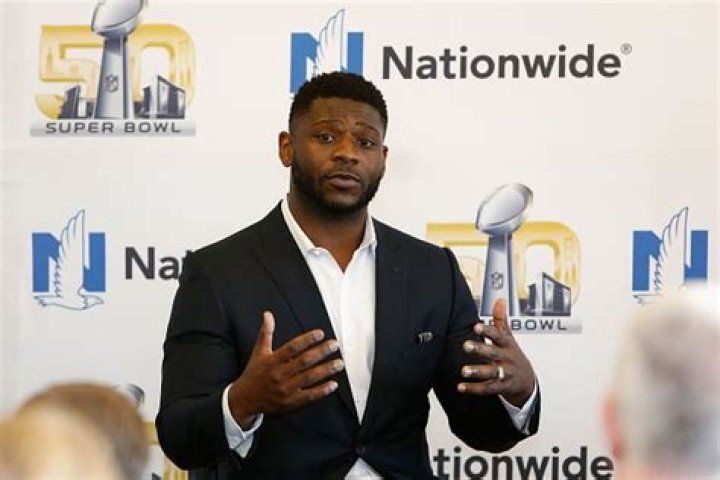 
How Much Money Does LaDainian Tomlinson Make? Latest Income Salary
