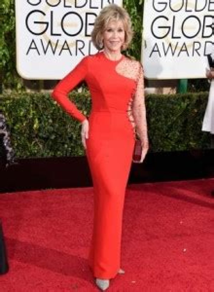 Jane Fonda Body Measurements Height Weight Bra Size Age Vital Stats