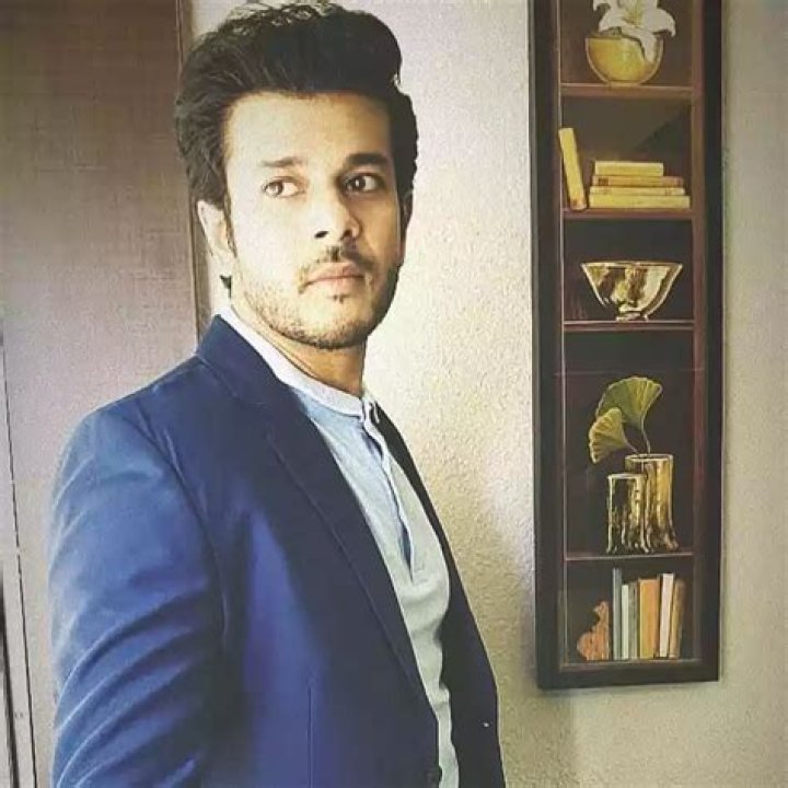 Jay Soni Wiki, Wife, Age, Family, Baby, Awards & More