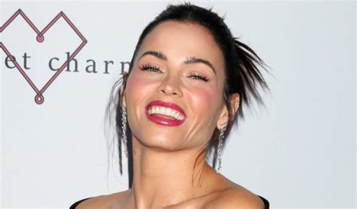 Jenna Dewan Shares Swimsuit Photo "Soaking Up the Sun" — Celebwell