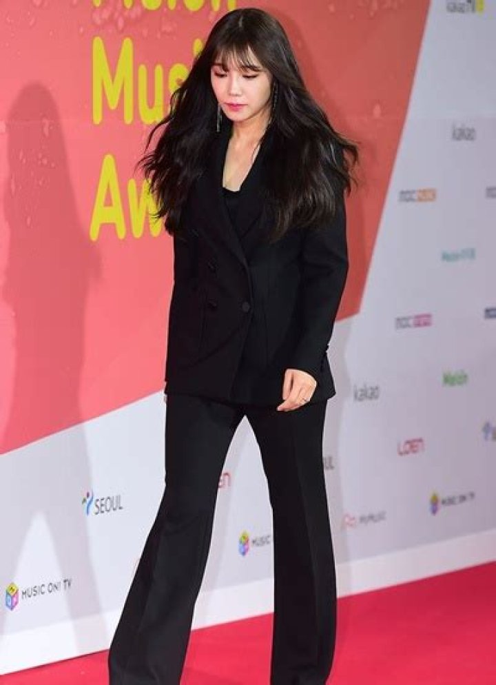 Jeong Eunji Height Weight Shoe Size Body Measurements Family