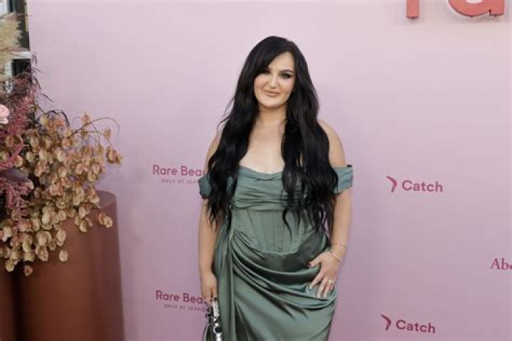 Mikayla Nogueira Wiki, Net Worth, Age, Boyfriend, TikTok, Height, Father, Mother & More