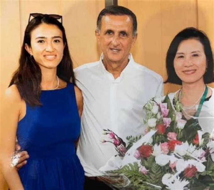 Noa Argamani Wiki, Age, Boyfriend, Father, Mother, College and More