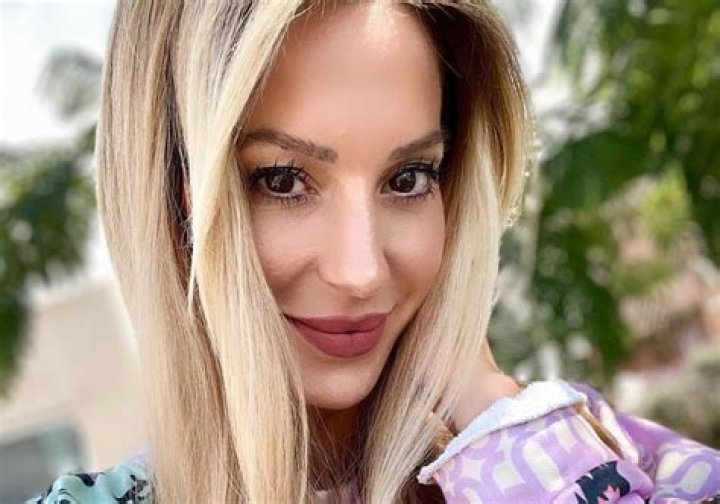 Noelia Marzol in Bathing Suit is "Calm and Natural in the Pool" — Celebwell