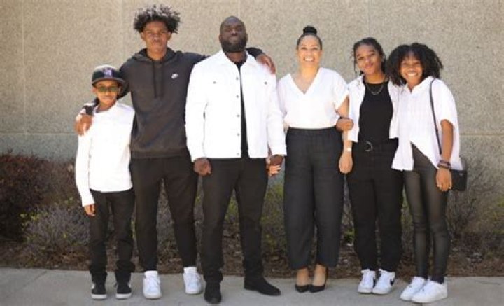 Phillip Loveday (Texas Pastor) Wiki, Obituary, Age, Wife, Kids, Height & More