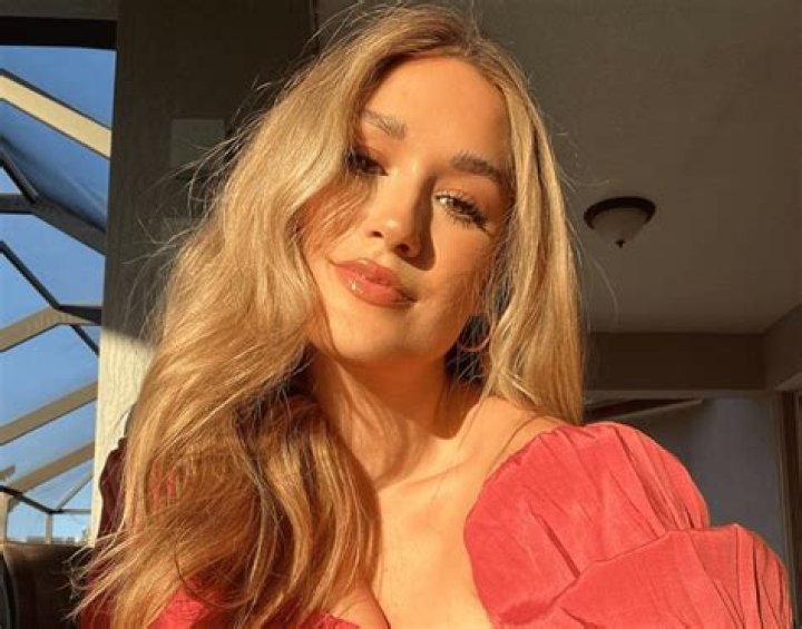 Rachel Recchia Shares Swimsuit Photo Asking "How Can Summer Be Over?"