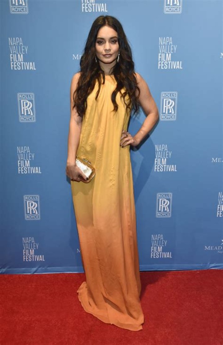 Vanessa Hudgens in Bathing Suit Says Hi From “Cabo, 1962” — Celebwell