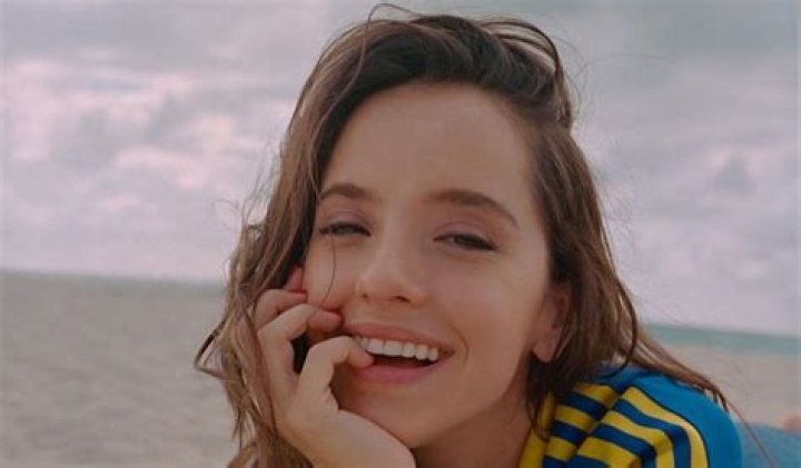 Venezuelan Star Evaluna Montaner Shares Swimsuit Video From a Boat — Celebwell